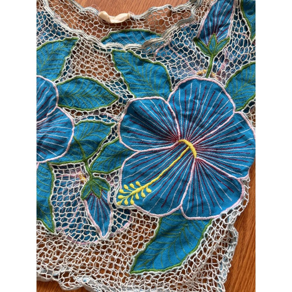 Cropped Crochet Swim Hibiscus Top From The 80's - Picture 3 of 6